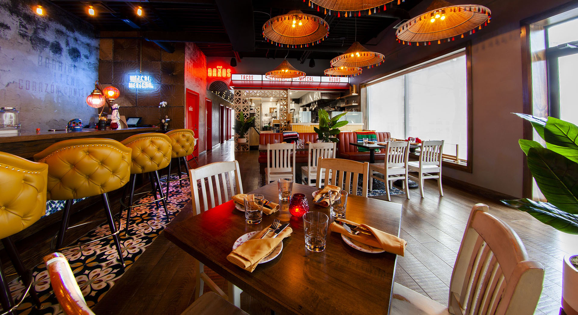 Interior of Por Vida restaurant